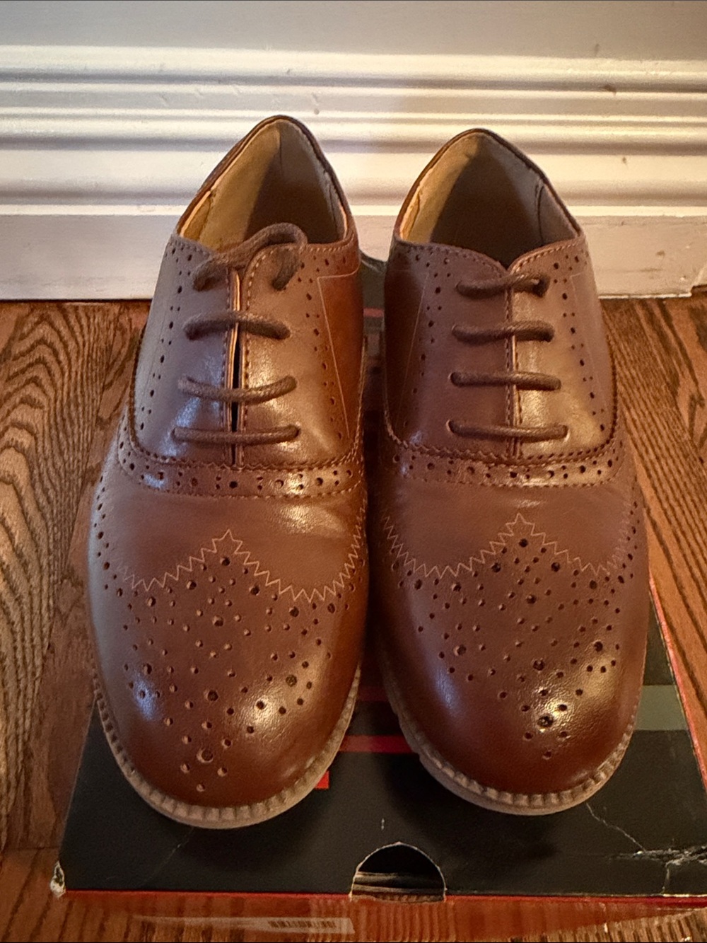 Boys size 2 Brown Brogue Oxfords